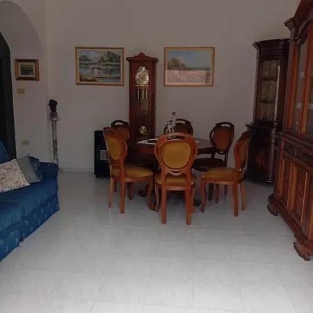 Ghijo Apartment *